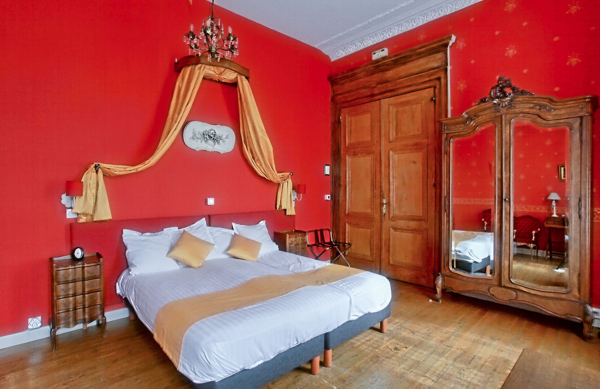 Traditional, Double Bed