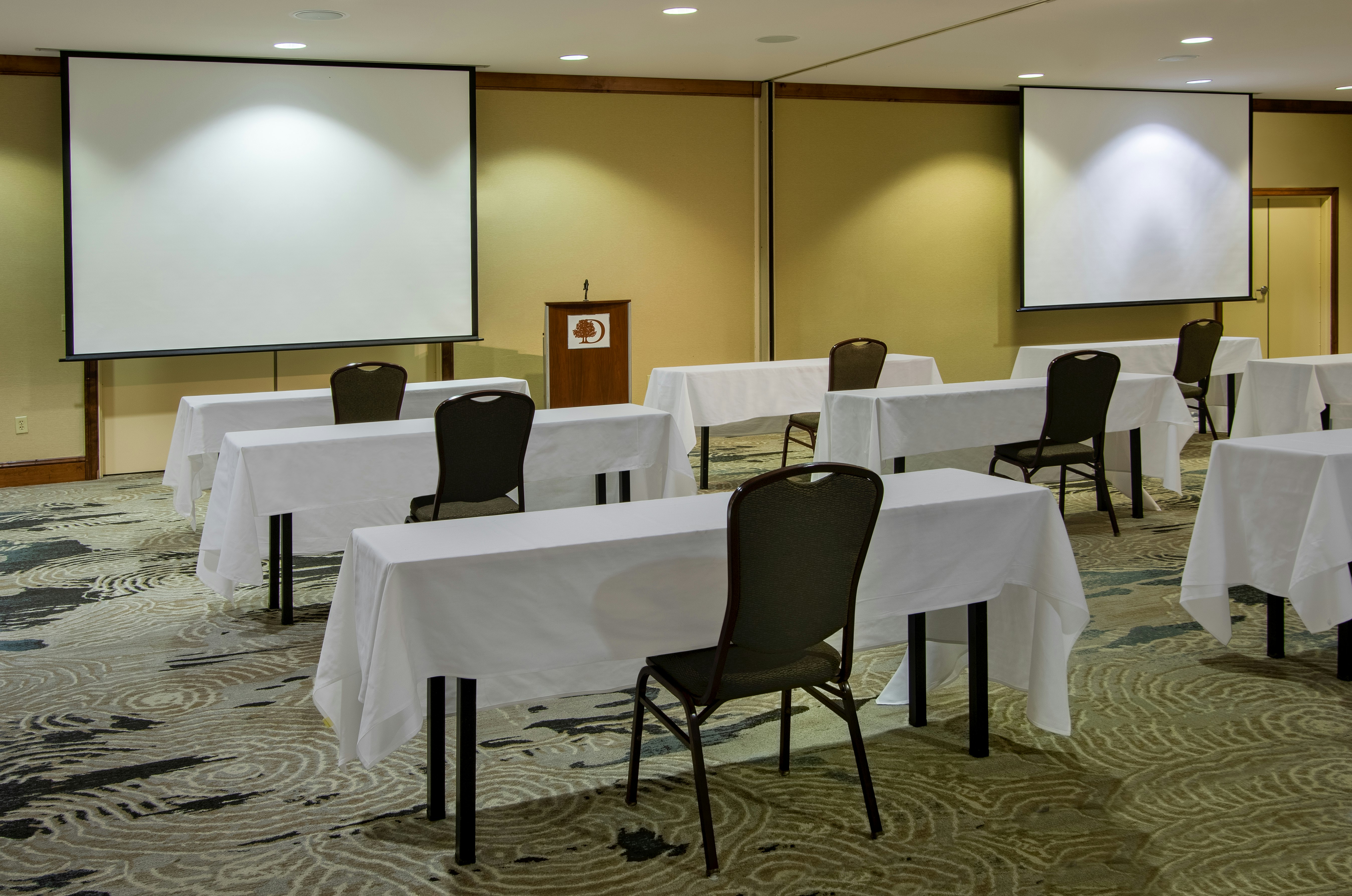 DoubleTree by Hilton Hotel Newark Ohio 63/65
