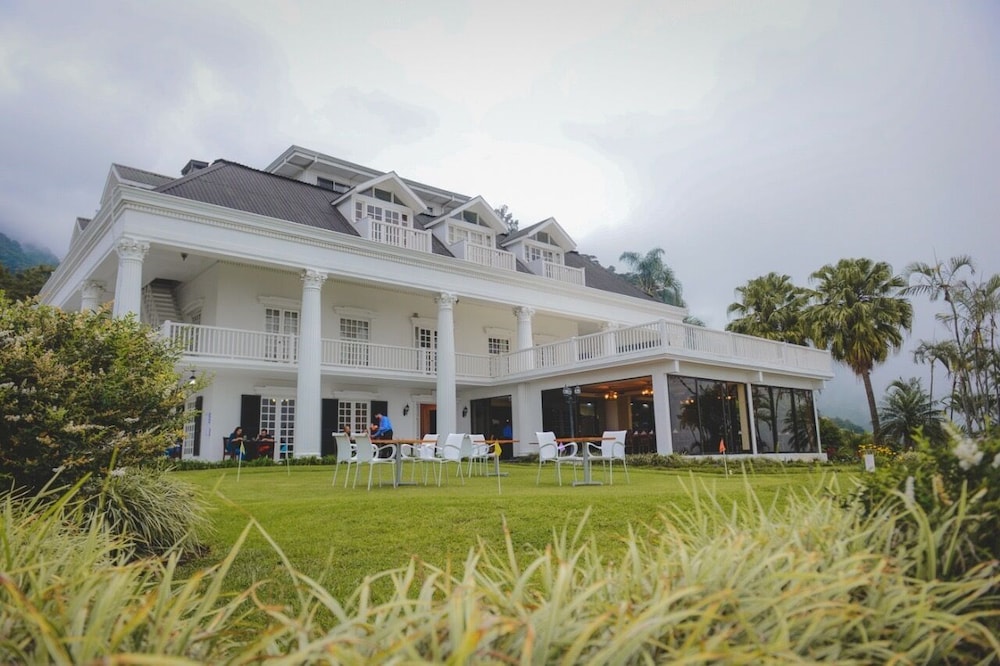 Fogo Resort 5/50