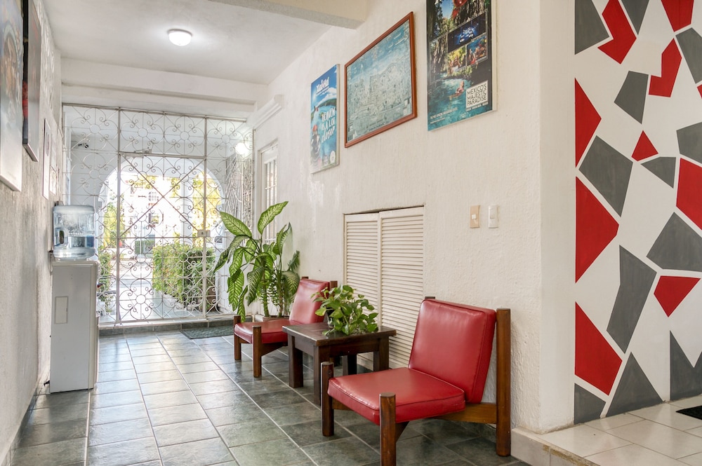 Lobby at Capital O Farallon Inn, CANCUN