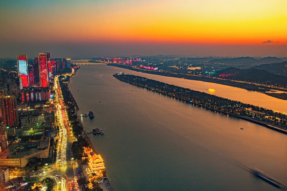 Grand Hyatt Changsha 69/72