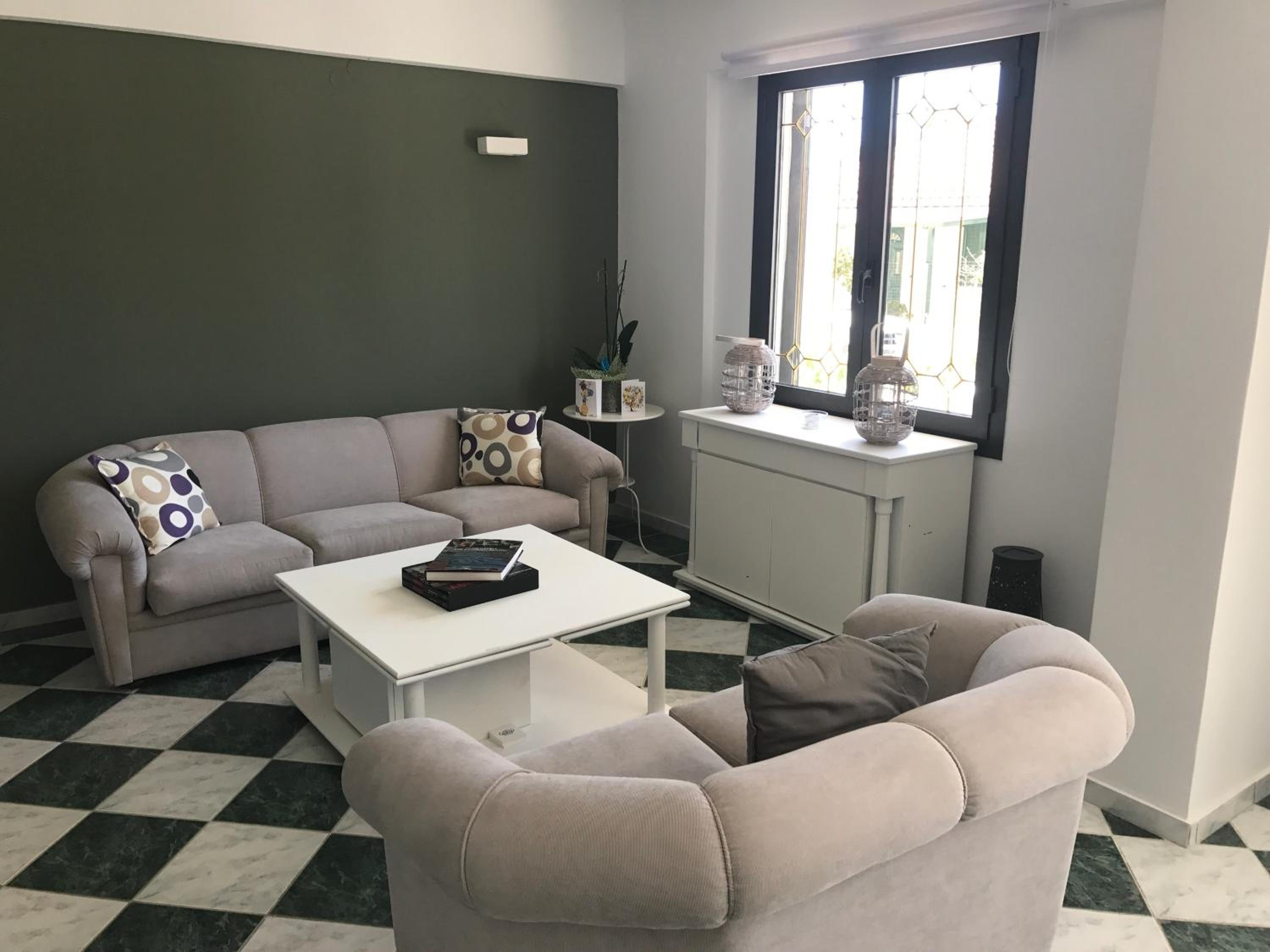 Natalies Hotel and Apartments 33/54