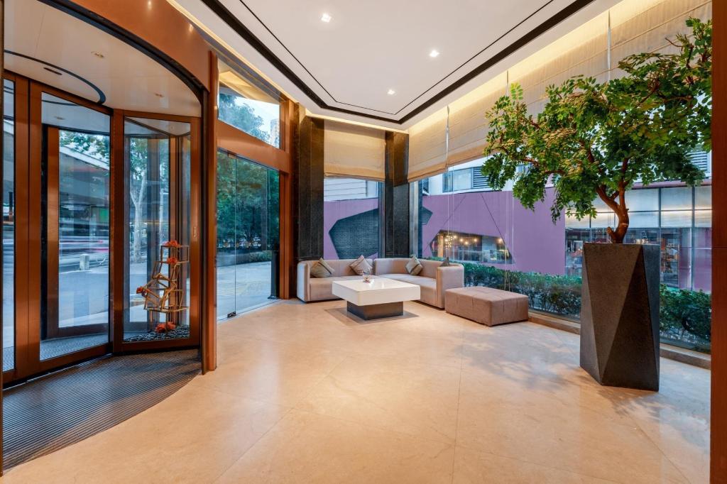 Yitel Premium(Shanghai Zhongshan Park) 20/50