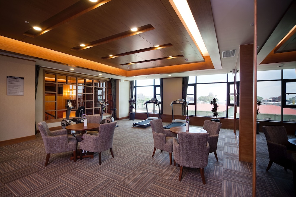 FULLON HOTEL LINKOU 14/22