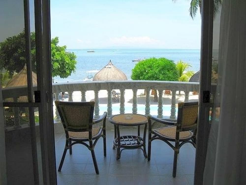 Linaw Beach Resort 59/73