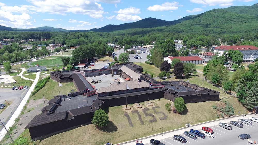Fort William Henry Hotel and Conference Center 52/67