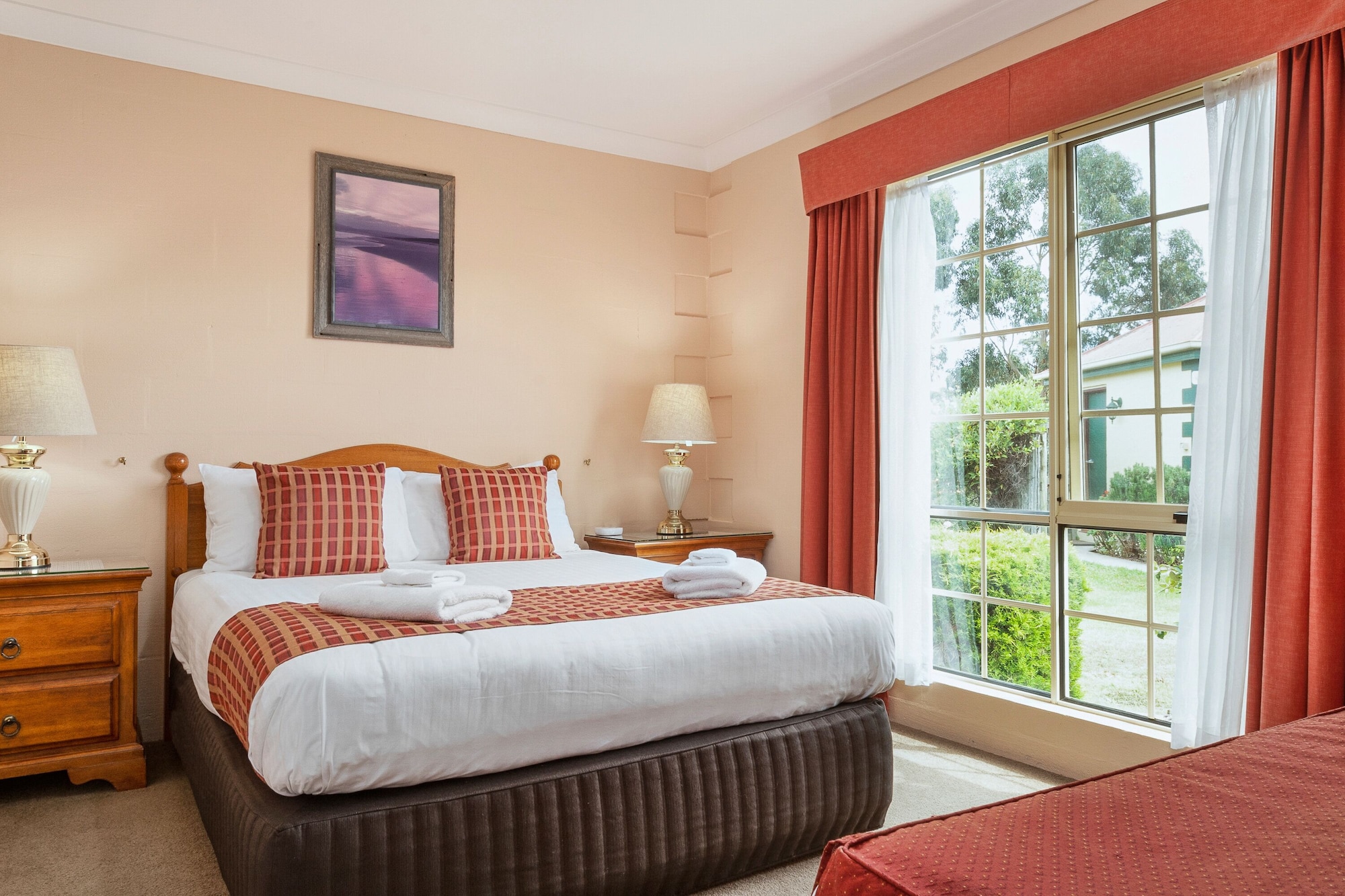 2 Bedrooms, Deluxe, Cottage, Queen and Twin Beds