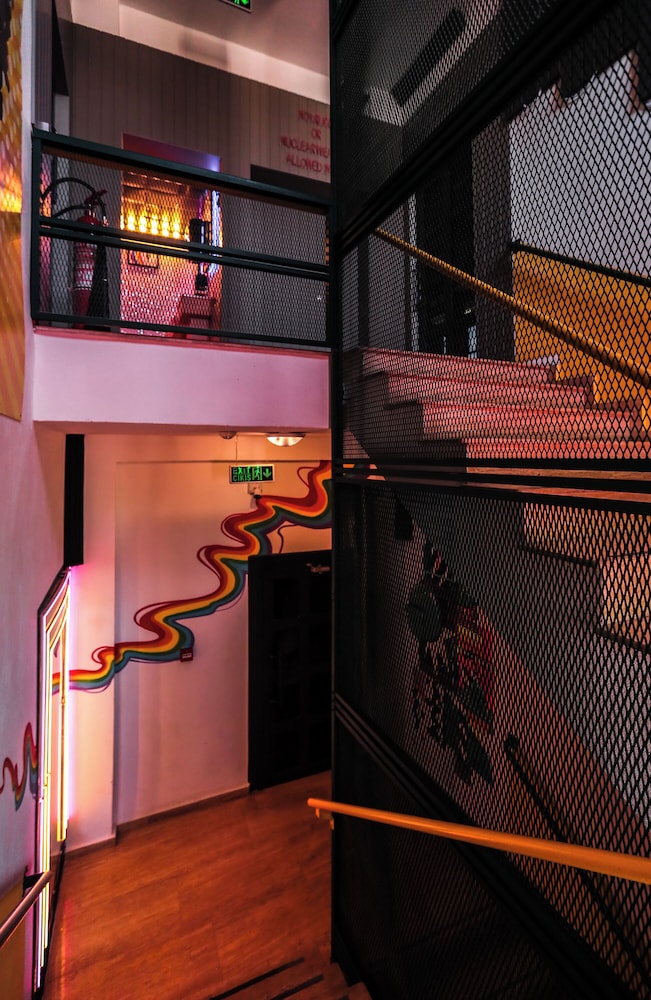 Limon Inn Hotel 35/60