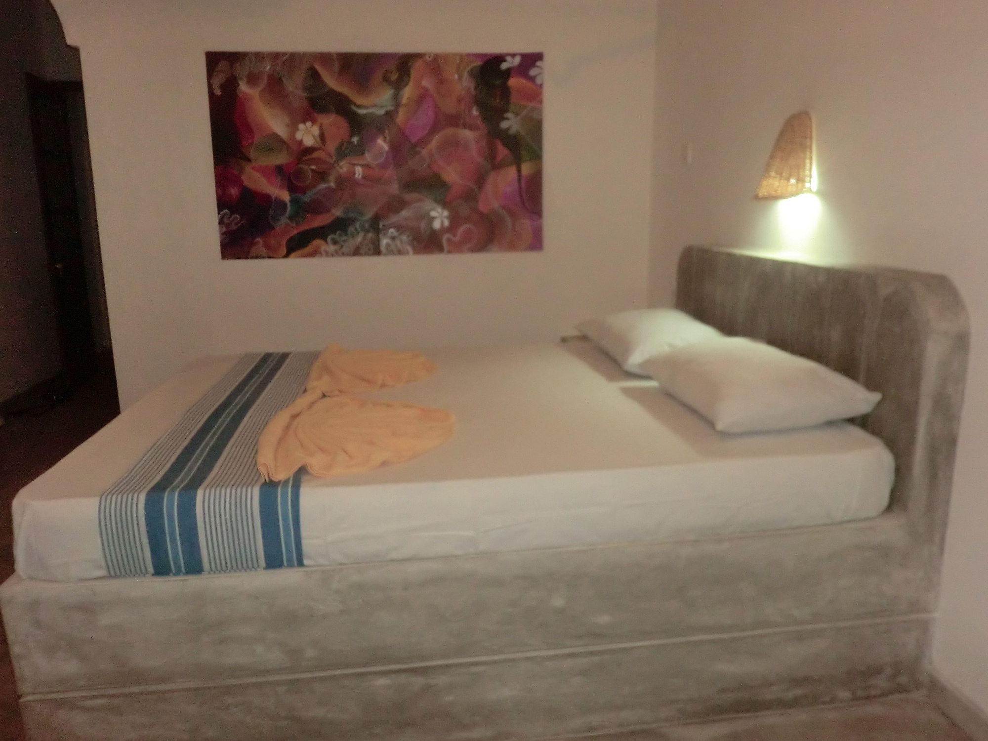 STANDARD, DOUBLE BED, SEA VIEW