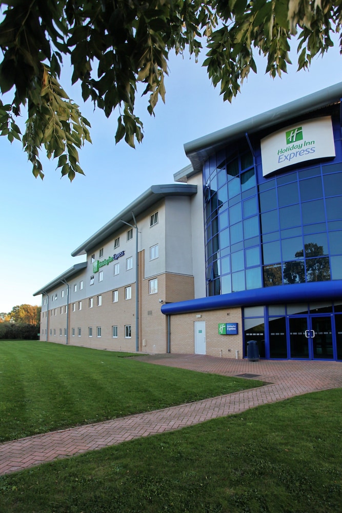 Holiday Inn Express Southampton M27 Junction 7 5/50