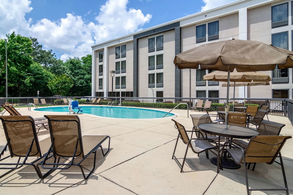 Spark by Hilton Atlanta Airport South College Park in COLLEGE PARK - GA
