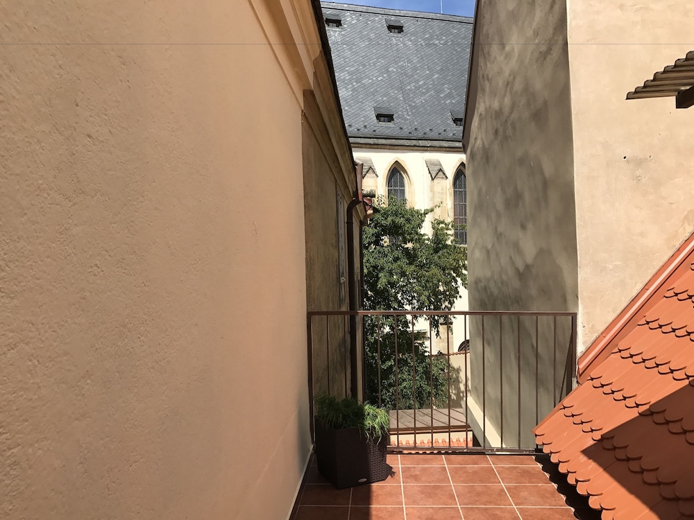 Old Prague House 57/68