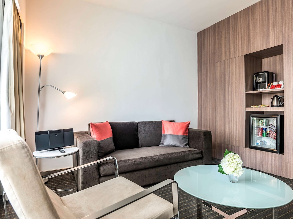 Hilton Garden Inn Bangkok Silom 26/41