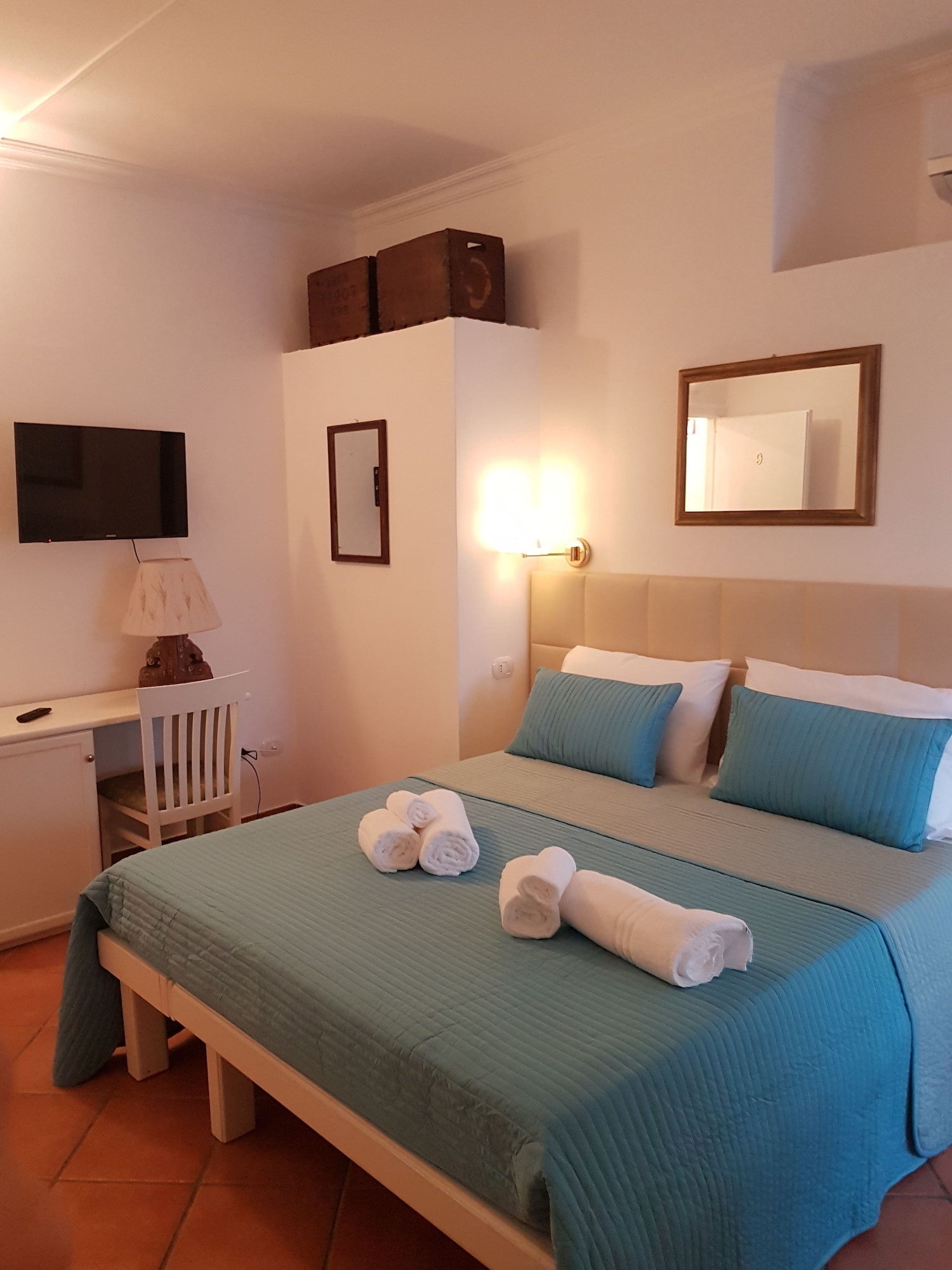 ROOM, DOUBLE OR TWIN BED, SEA VIEW