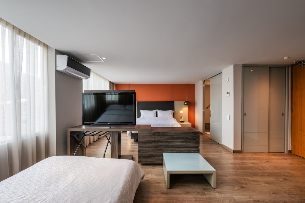 غرفة قياسية بسرير كوين، HOLIDAY INN EXPRESS MEDELLIN 5/10