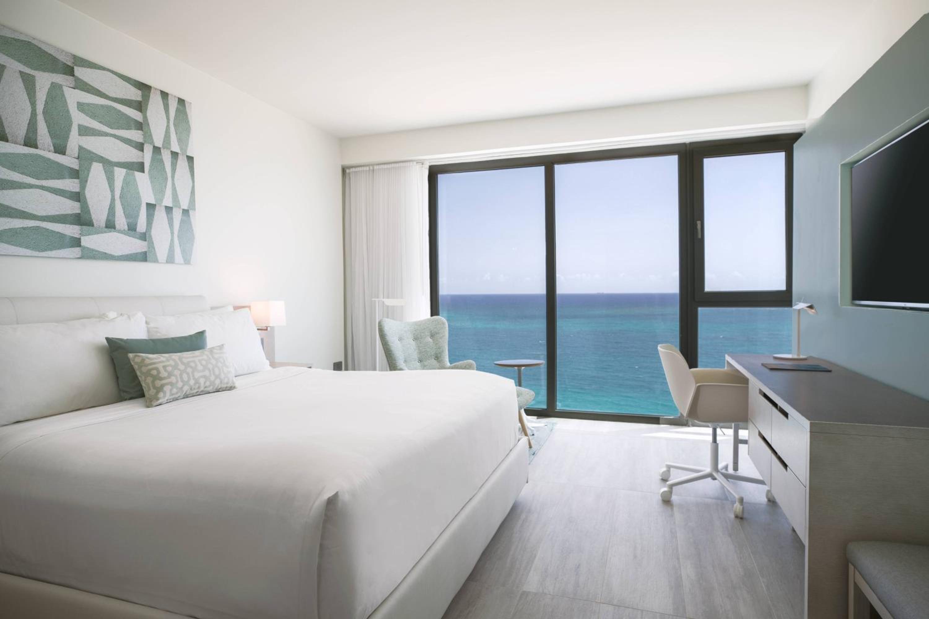 Junior Suite, King Bed, Ocean View, Sofa, French Balcony