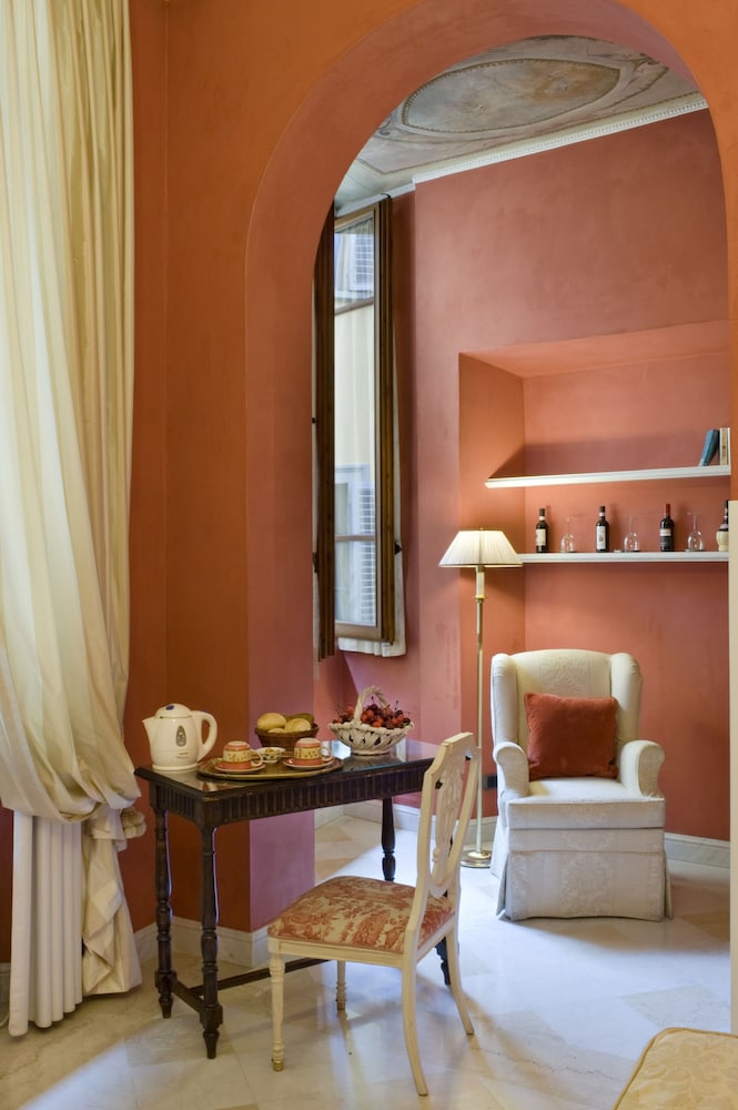 Alloro B&B 7/45
