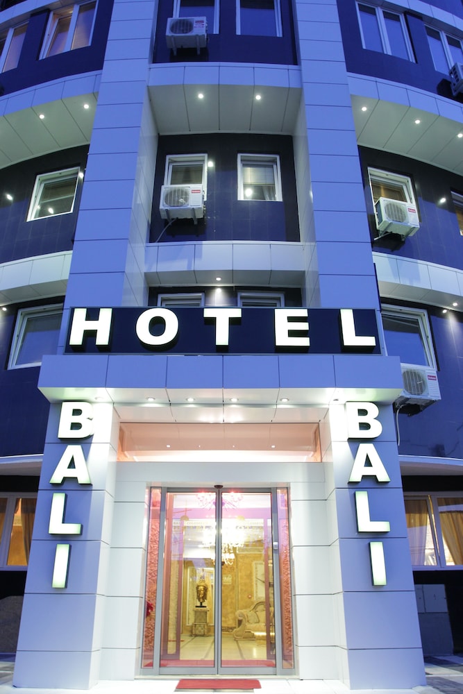 Bali Colosseum Hotel 1/50