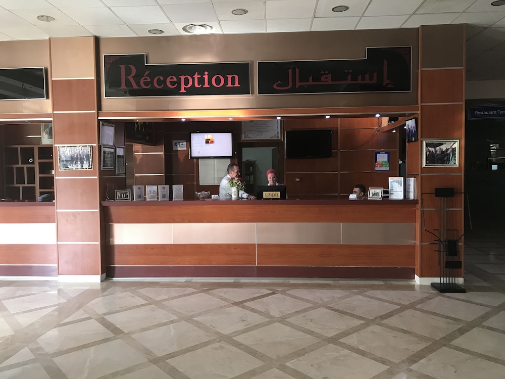 Hotel Hocine 8/45