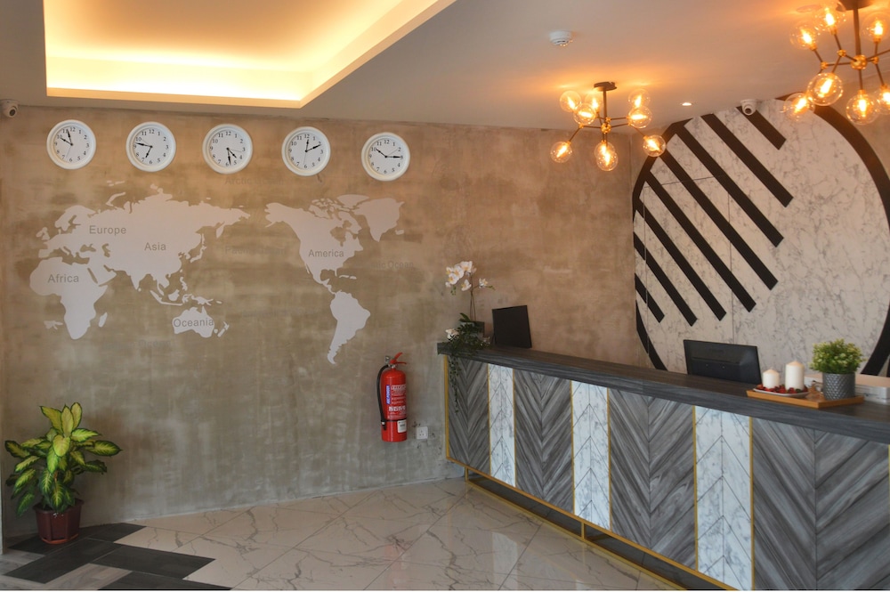 De Luna Hotel Sri Petaling 2/17