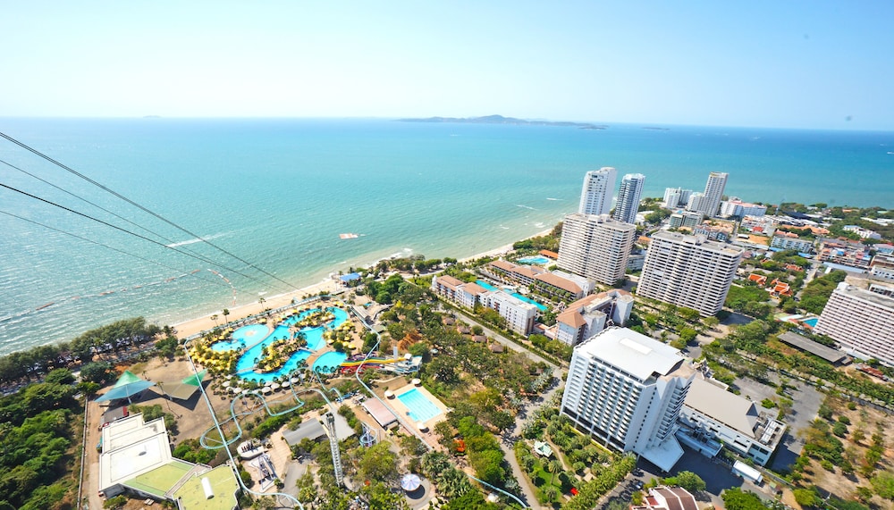 PATTAYA PARK BEACH RESORT 48/50