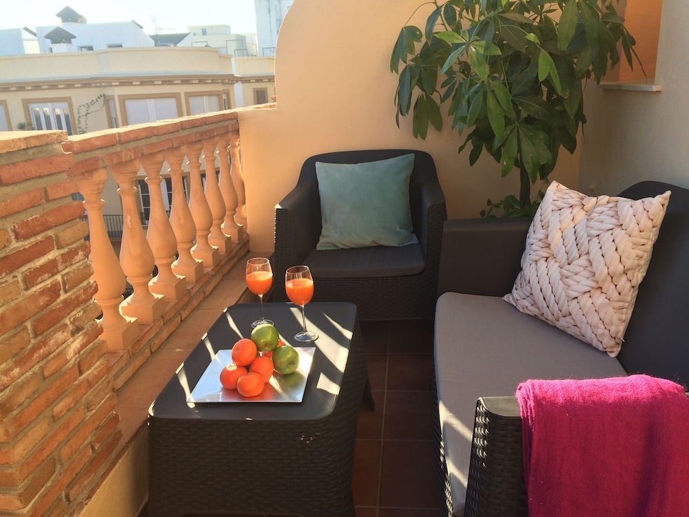 Life Apartments Alameda Colon 37/58