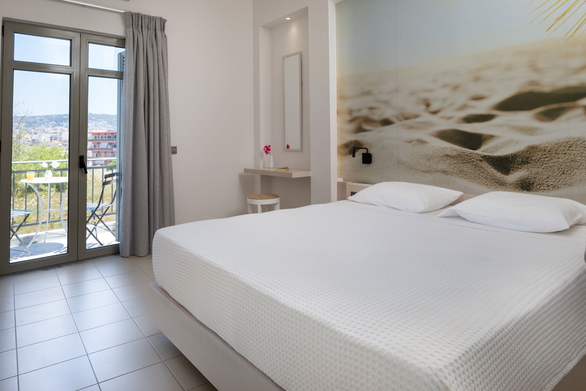 2 BEDROOMS, SUPERIOR, APARTMENT