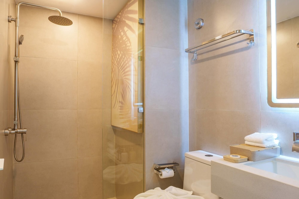 Wyndham Garden Samui Wing 69/70