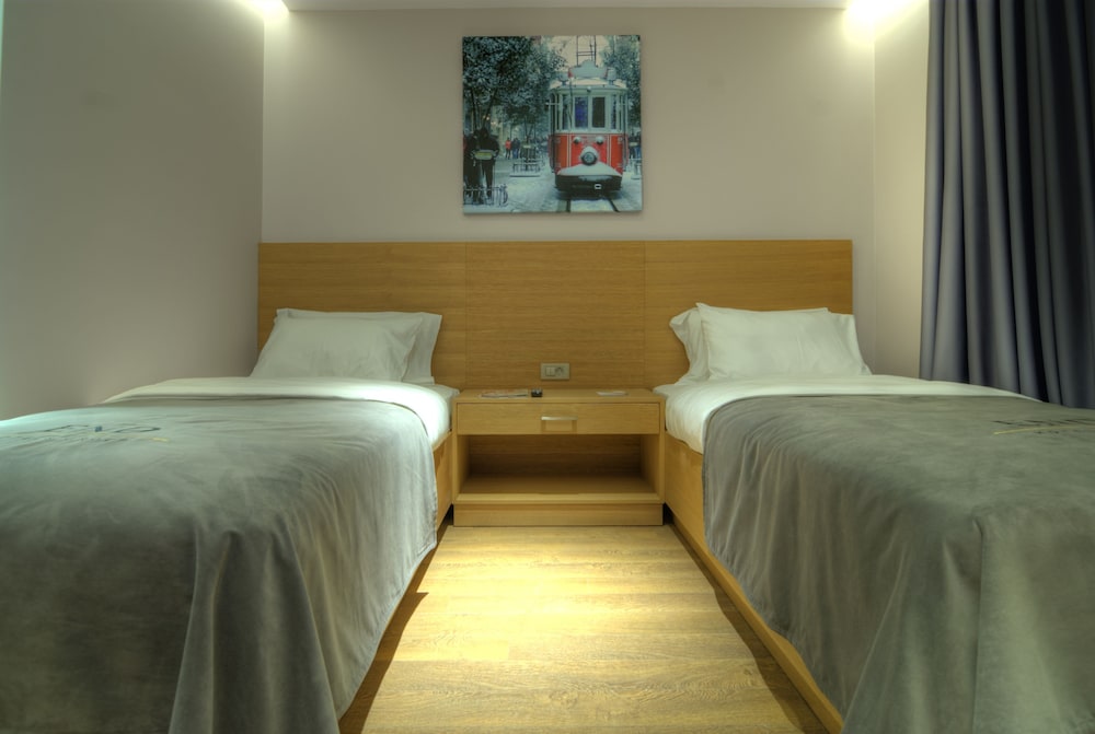 غرفة سوبيريور بسرير كينج، Endless Suites Taksim 3/6