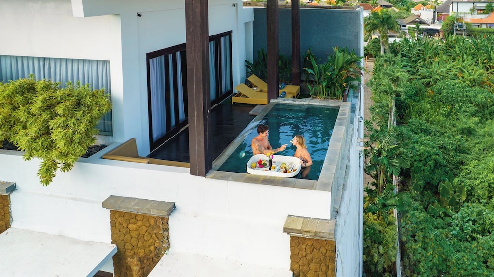 The Kirana Canggu Hotel 12/67
