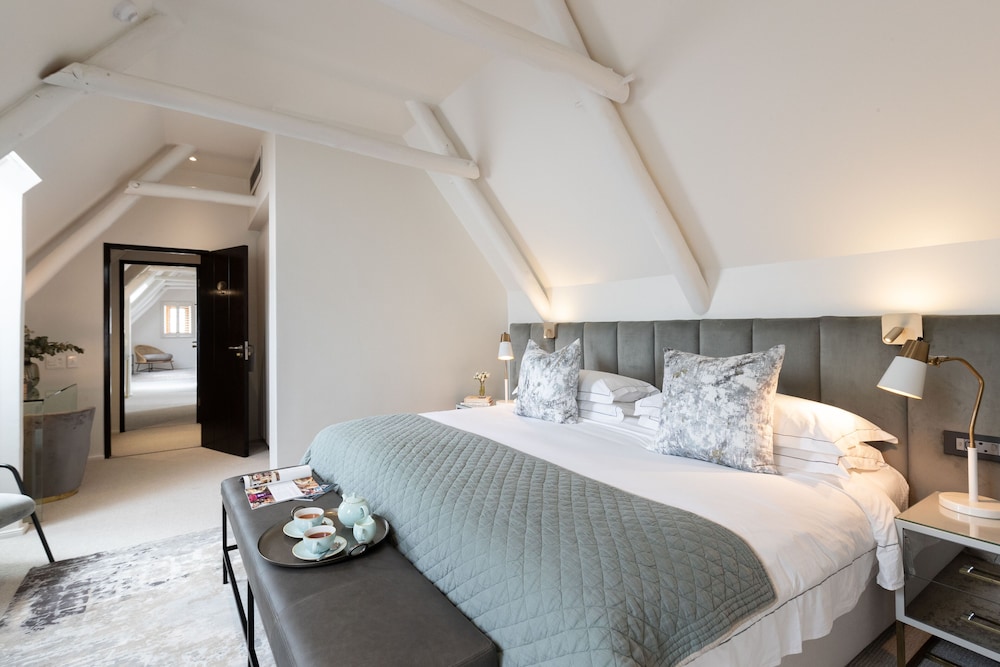 STEENBERG HOTEL 24/80