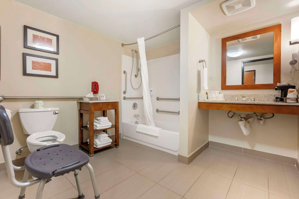 Comfort Suites Redding - Shasta Lake 52/52