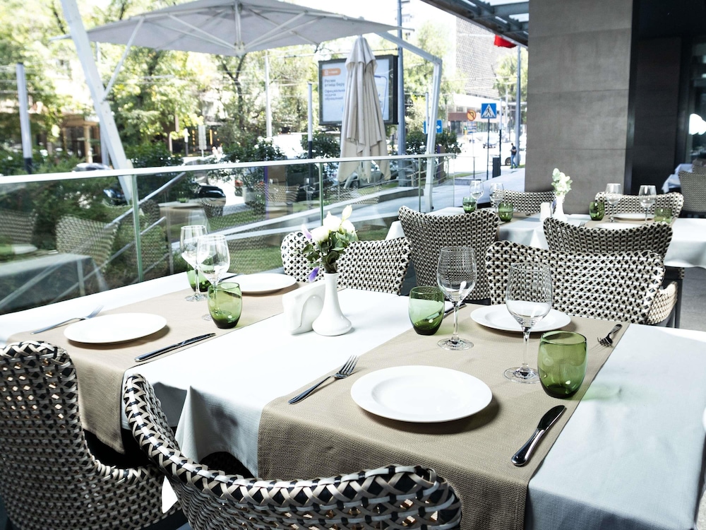 Mercure Almaty City Center 37/49