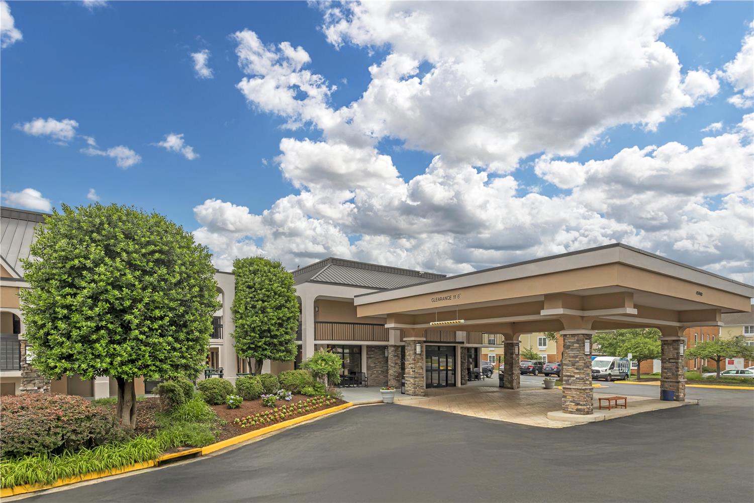 Best Western Dulles Airport Inn 21/23
