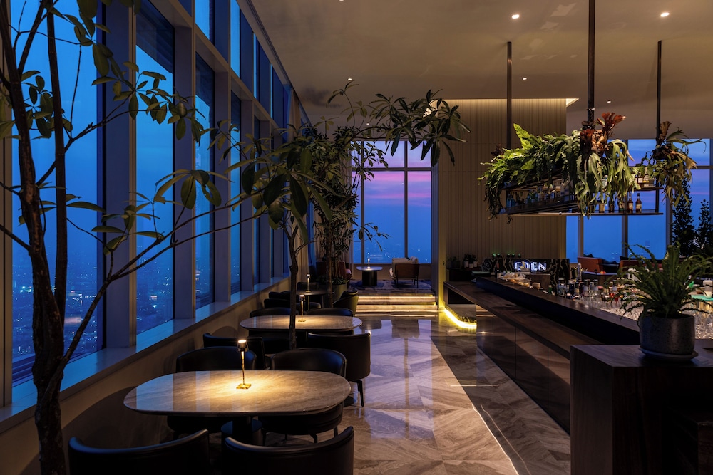 Pan Pacific Jakarta 51/56