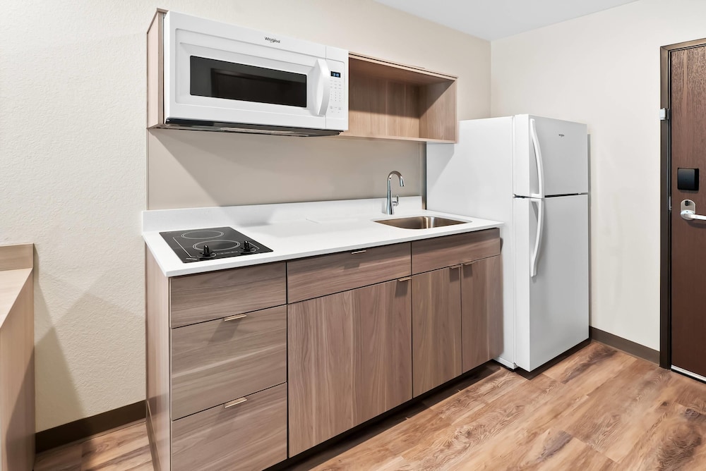 WoodSpring Suites Greenville Airport 41/42