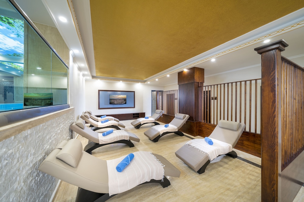 Ramada Plaza by Wyndham Silivri 24/64