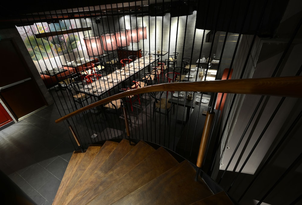 The Chi Boutique Hotel 50/66