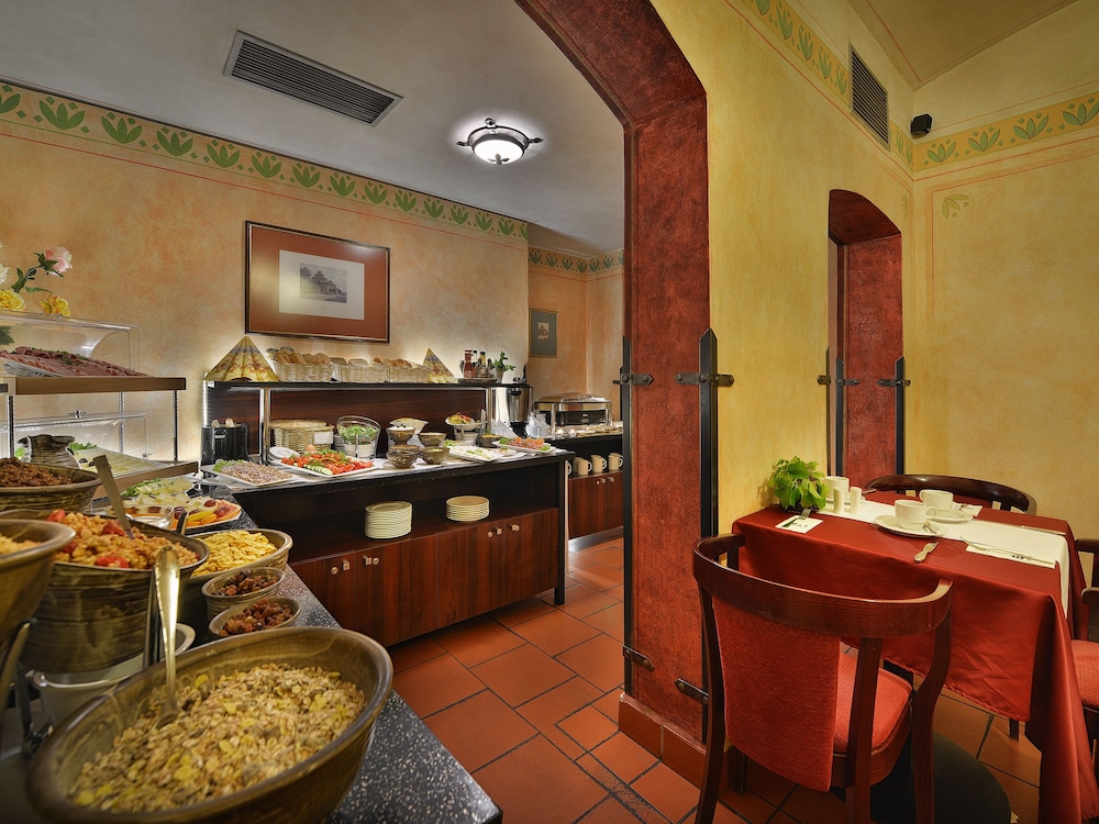 Ea Hotel Jeleni Dvur Prague Castle 43/53