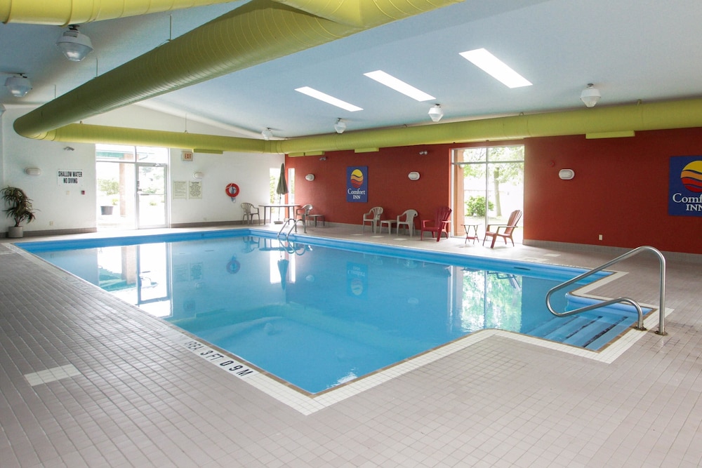 Comfort Inn Cornwall, ON 11/41