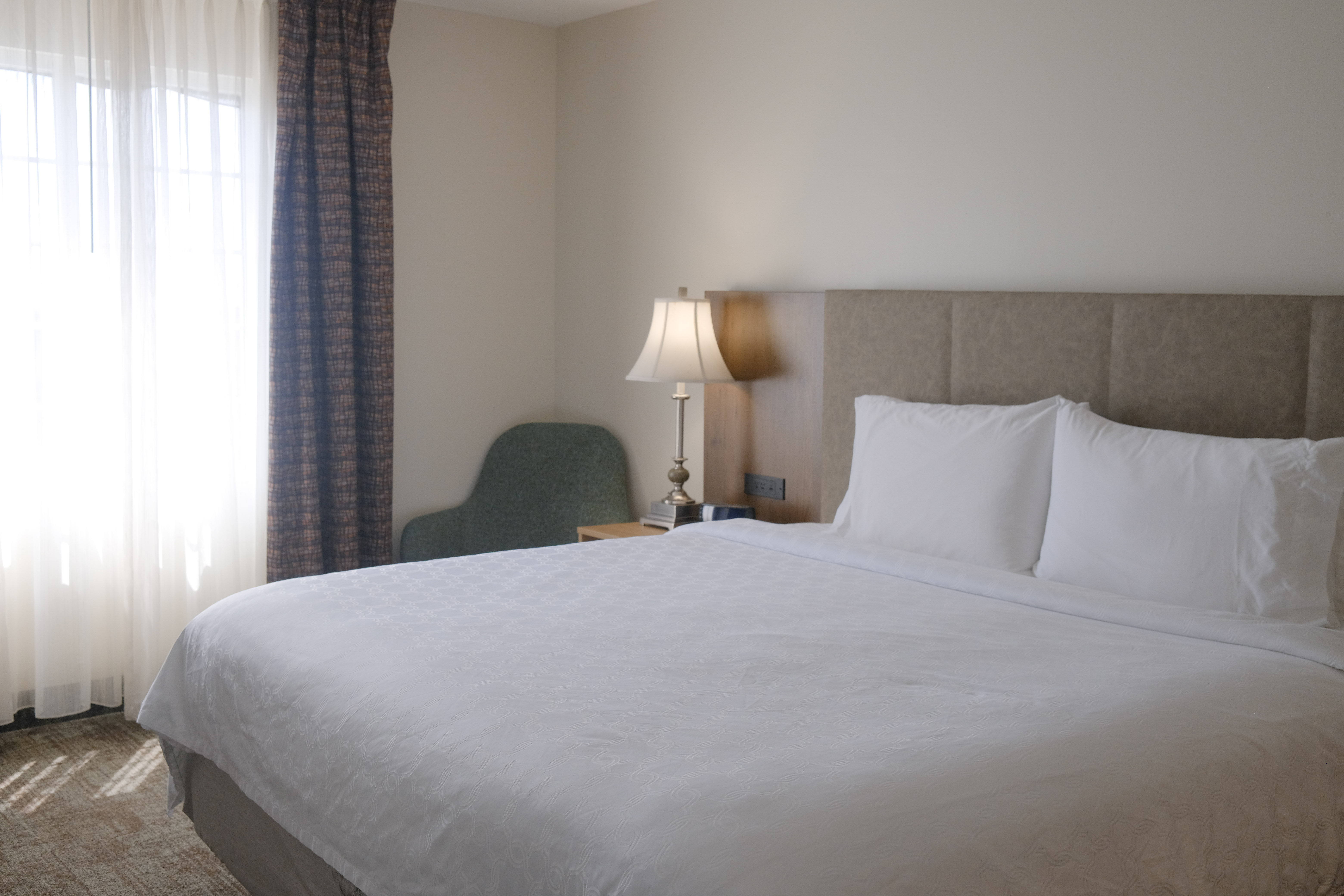 STAYBRIDGE SUITES AUSTIN AIRPORT 11/50