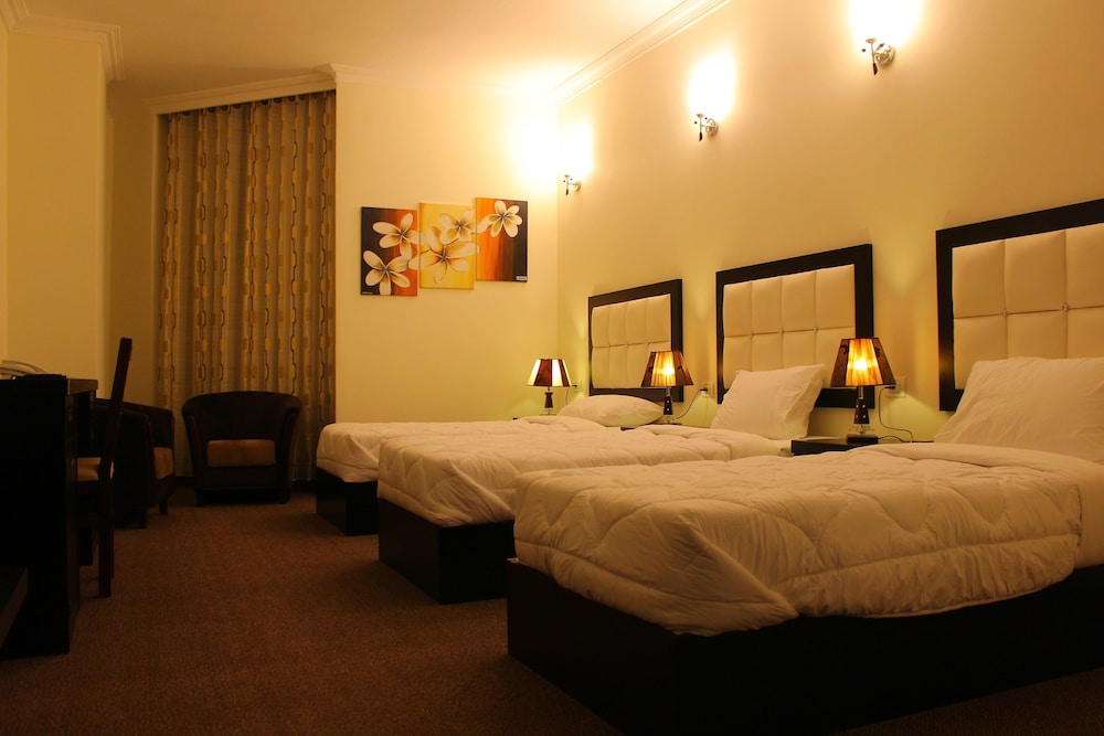 Room, Triple, 1 Double and 1 Single Bed, City View