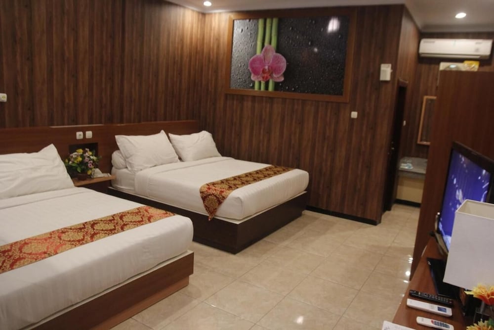 Hotel New Merdeka 12/34