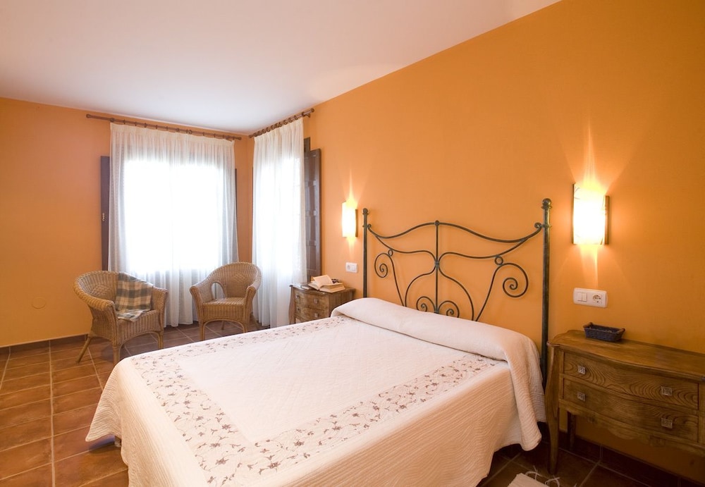 HOTEL RURAL SUQUIN 17/46