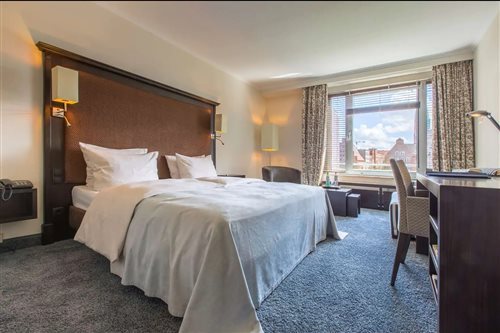 Room, Double Bed