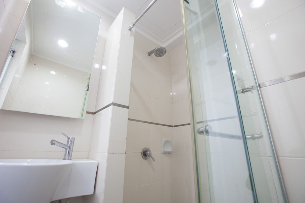 غرفة ثلاثية بسرير بطابقين وسرير فردي، Tune Hotel Waterfront Kuching 7/9