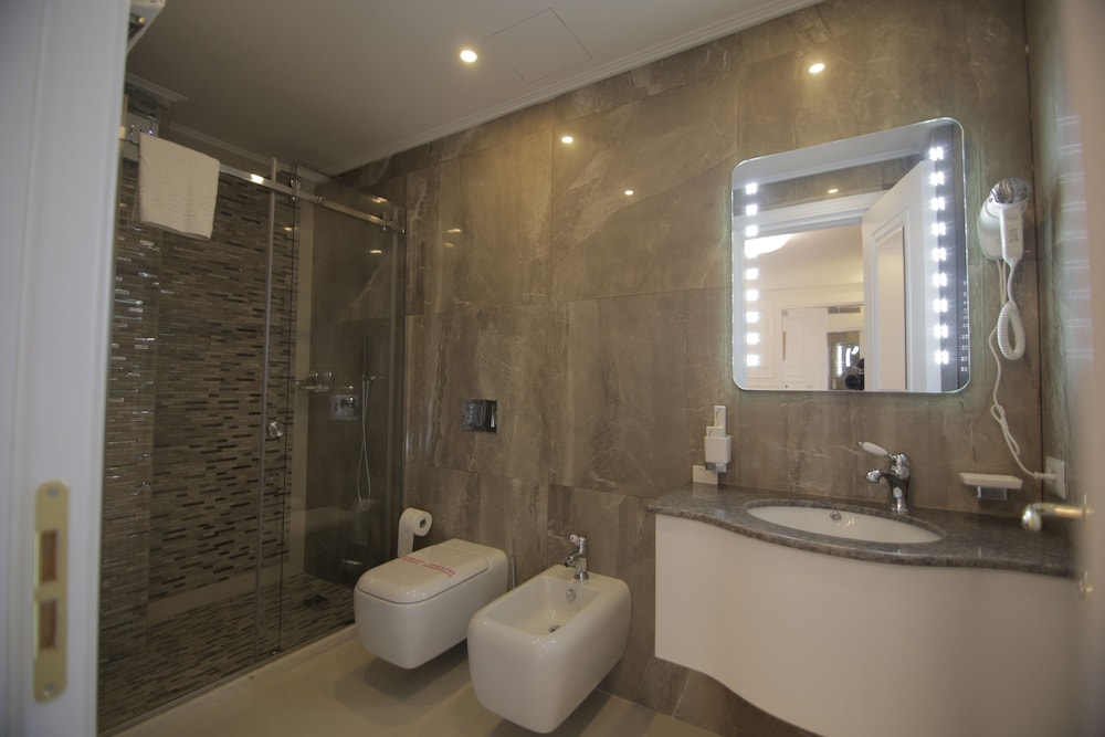 ELER HOTEL 23/25