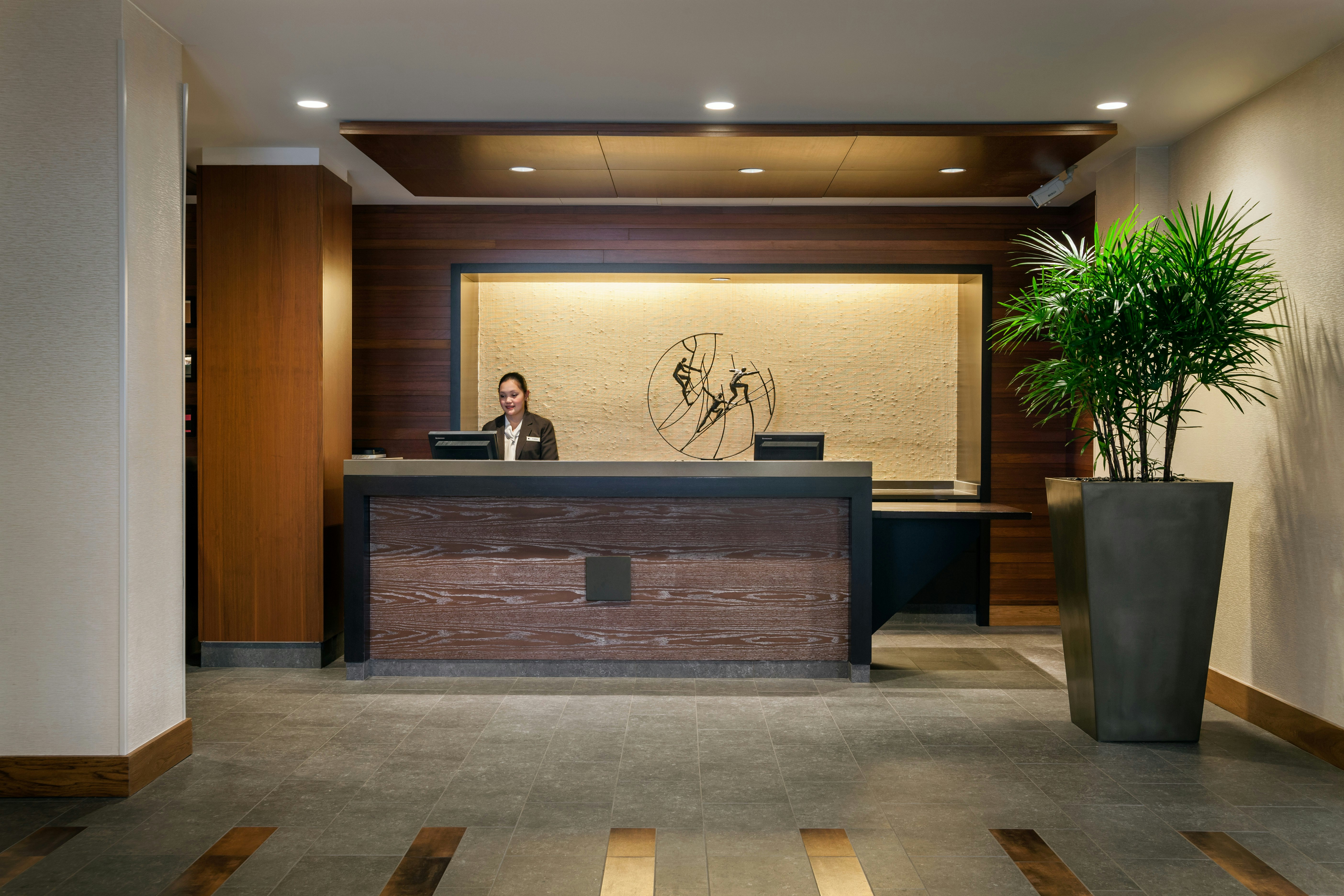 Doubletree By Hilton San Francisco Airport 14/85