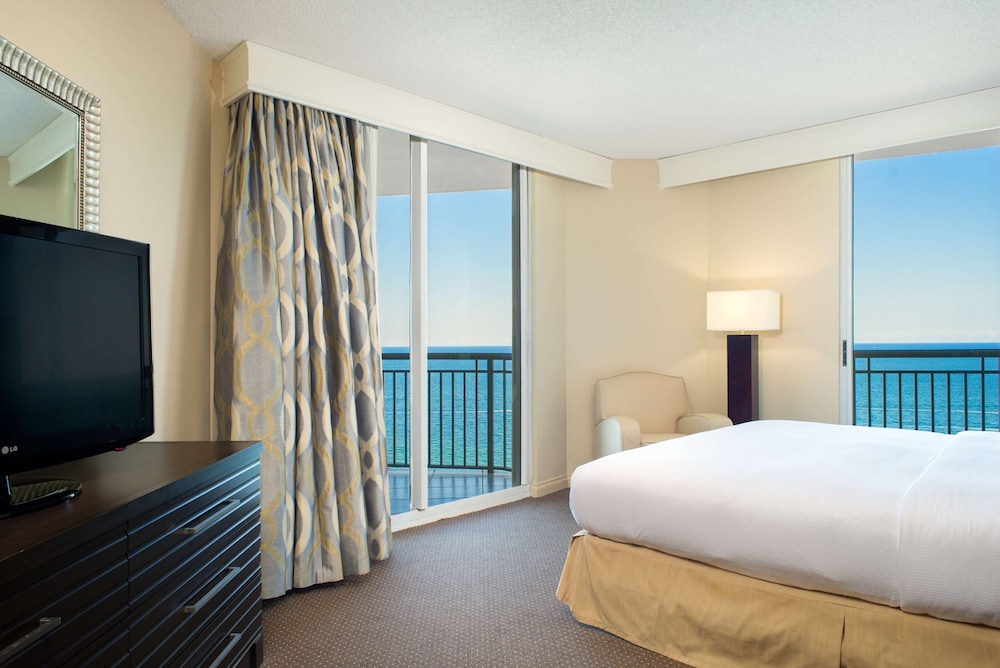 Doubletree By Hilton Ocean Point Resort – North Miami Beach 20/68