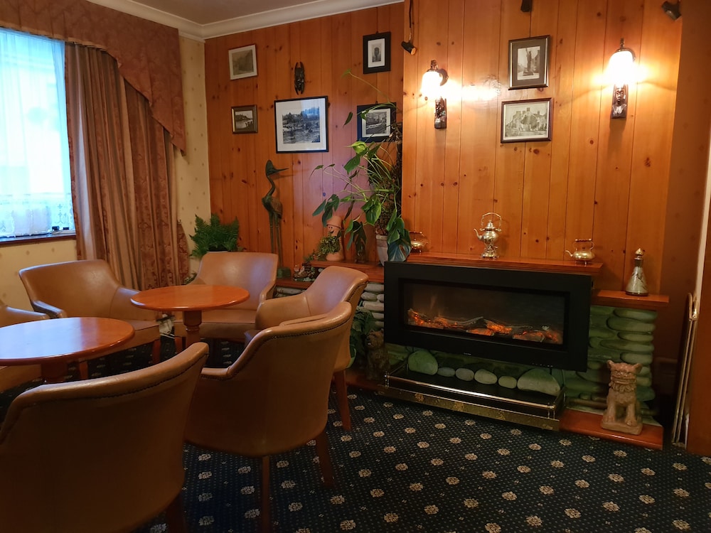 Old Priory Guest House 16/23